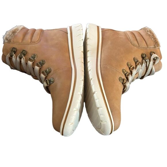Cliffs by White Mountain Hallet Hiking Boot Bootie NEW Size 8 Wheat Tan Fur Trim - Picture 8 of 11